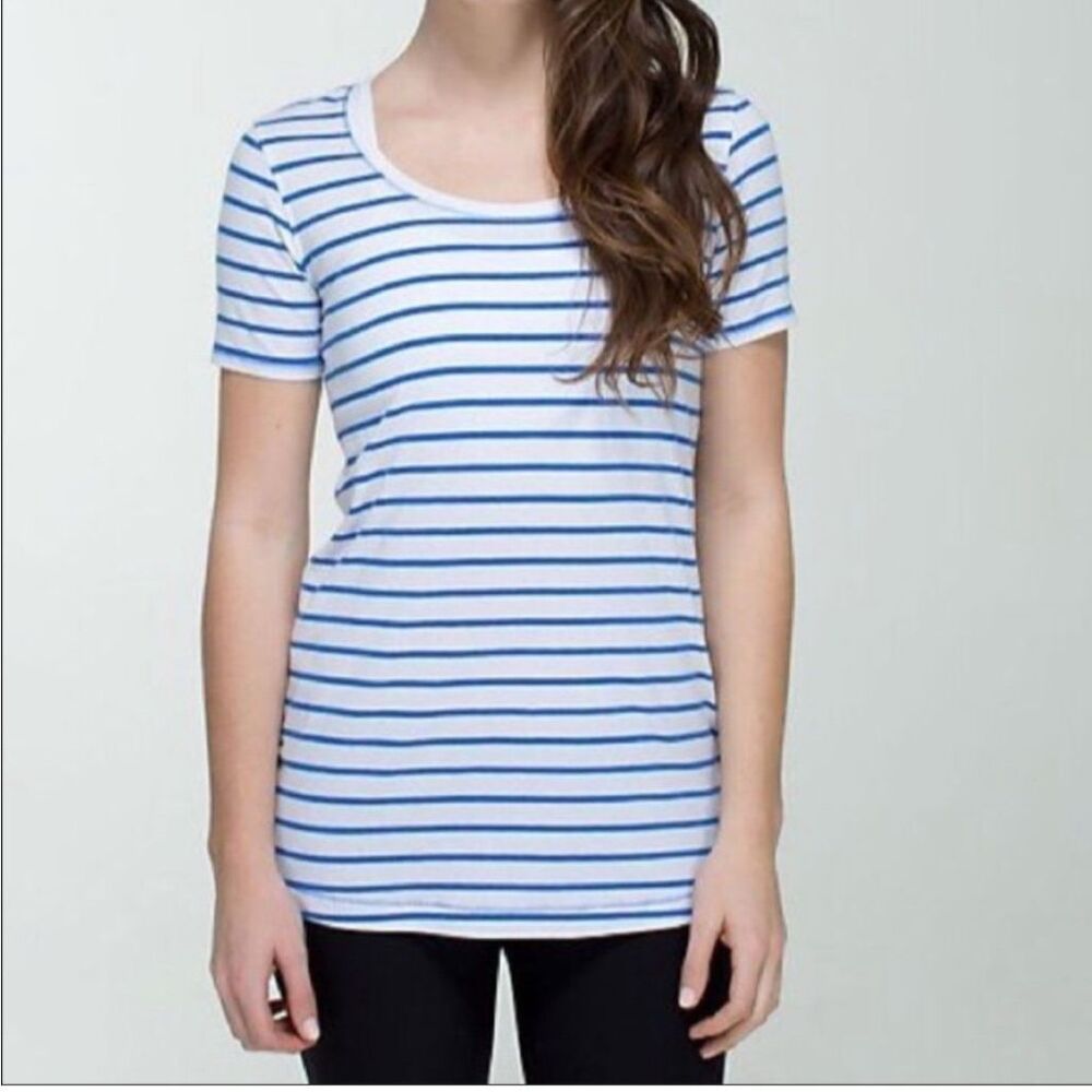 lululemon athletica White and Blue Striped Short Sleeve Tee